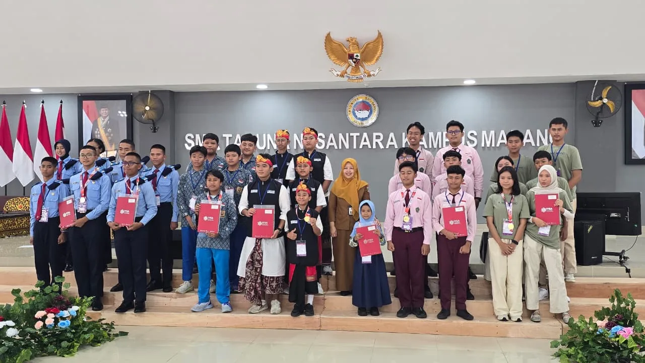 Siswa SDA Mulida Kudus Raih Medali Emas NASISC 2026 Lewat Inovasi Smart Bin
