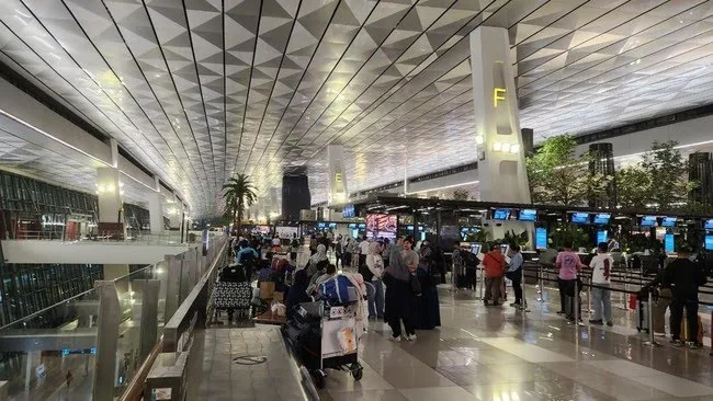 Situasi Terkini Bandara Soetta Masih Ditutup Usai Erupsi Anak Krakatau