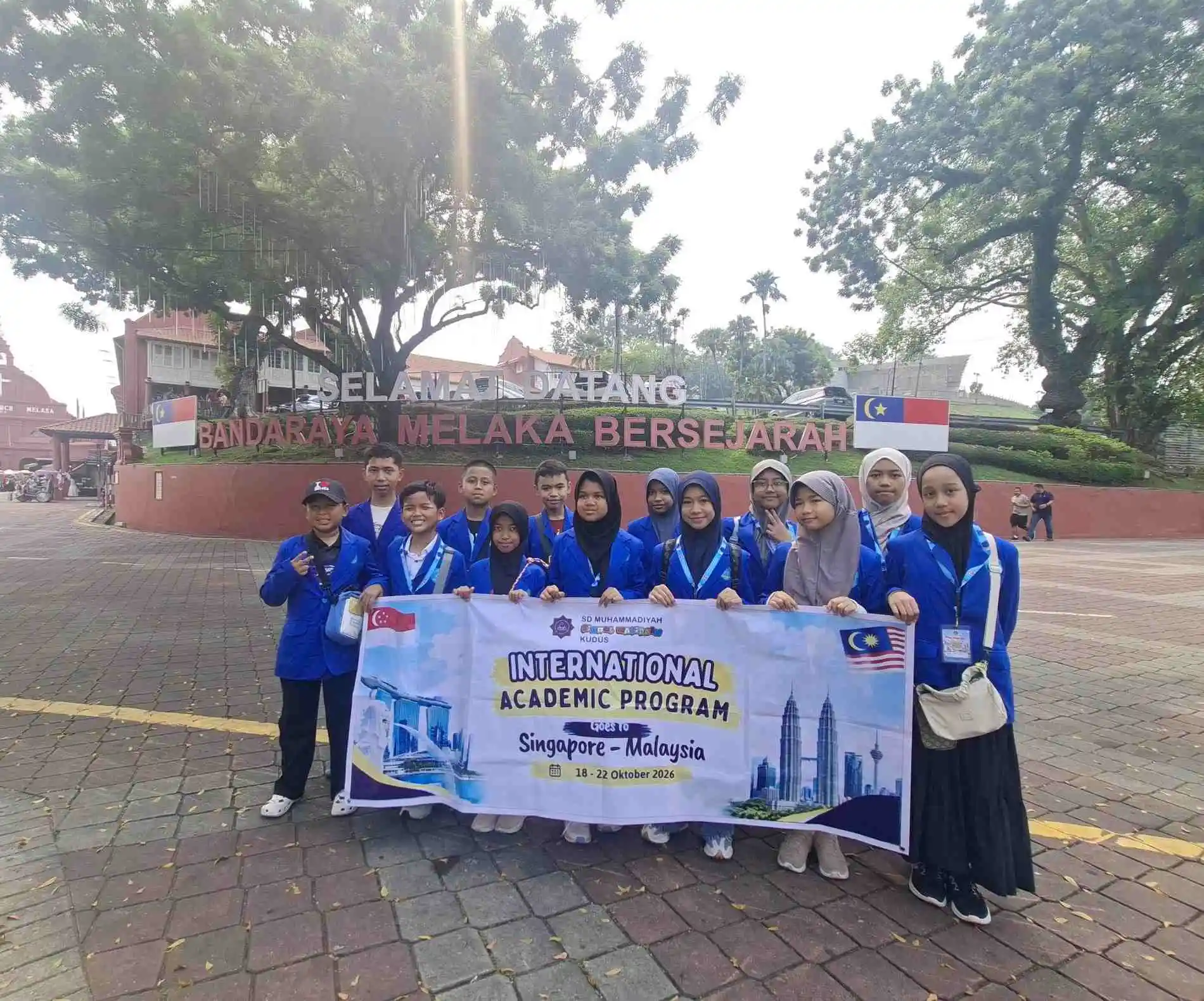 Dari Kudus Menembus Dunia! 13 Murid SD Muhammadiyah Birrul Walidain Belajar di Singapura–Malaysia