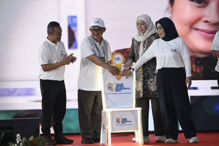 Kemendikdasmen Abdul Mu'ti Angkat Peran Guru Lewat Bulan Guru Nasional 2026